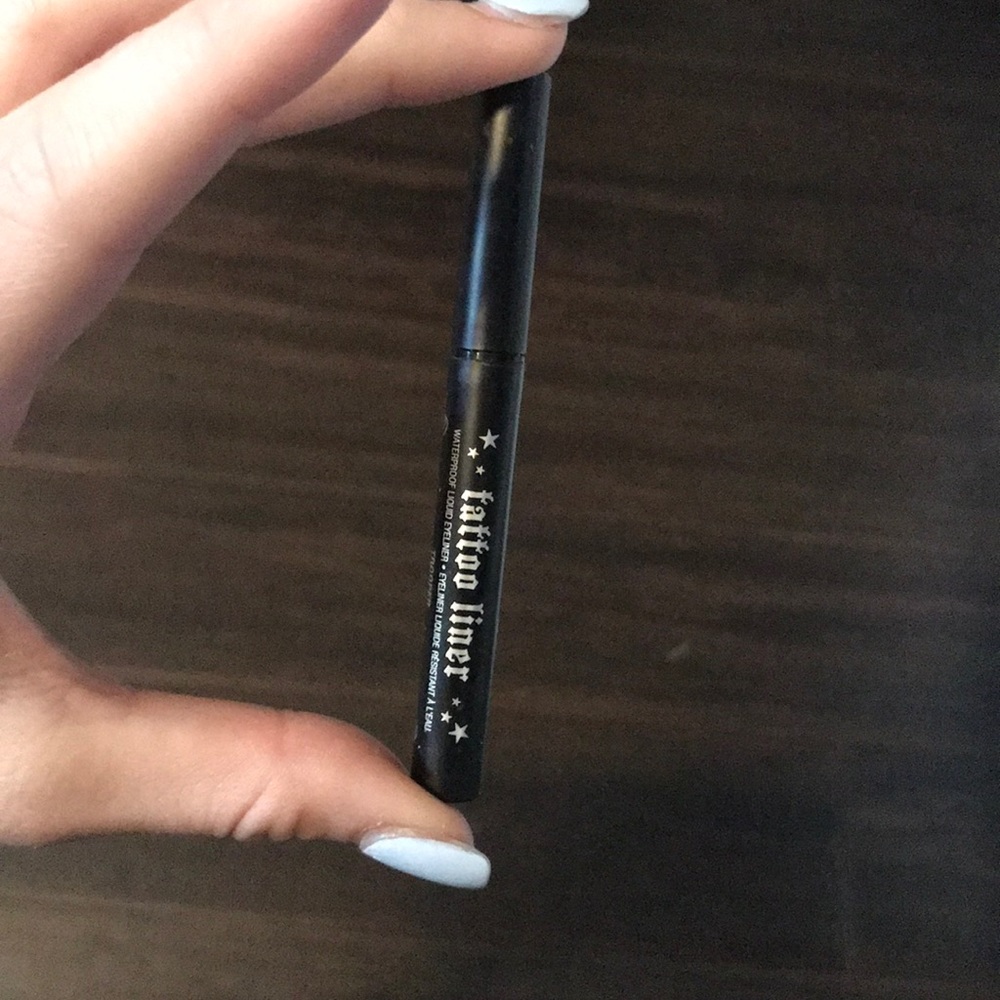 Kat Von D eyeliner